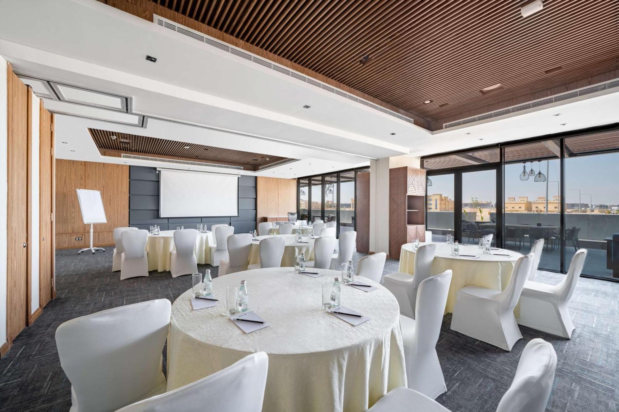 Radisson Blu Qurtuba Hotel Riyad