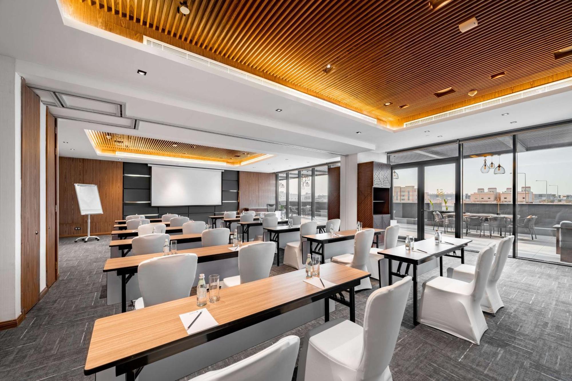 Radisson Blu Qurtuba 5*